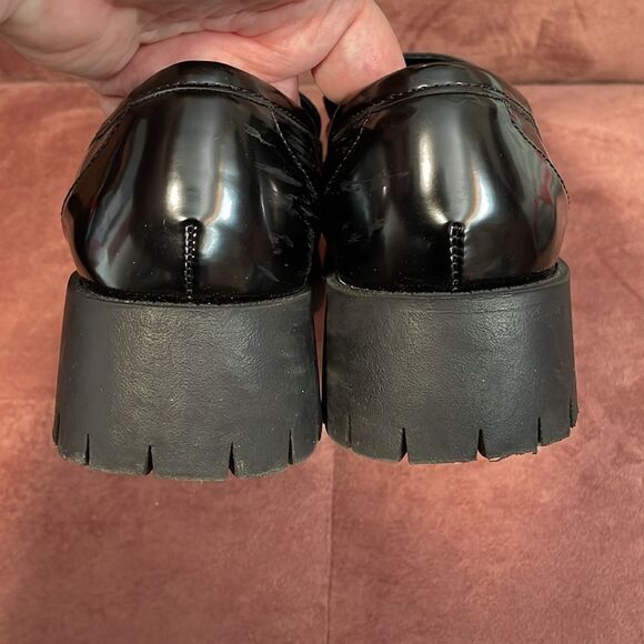 Guess platform loafers with chunky gold chain size 8 1/2 - Picture 4 of 6